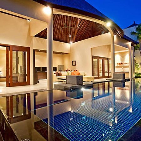 Arsa Villa Bali Seminyak Esterno foto