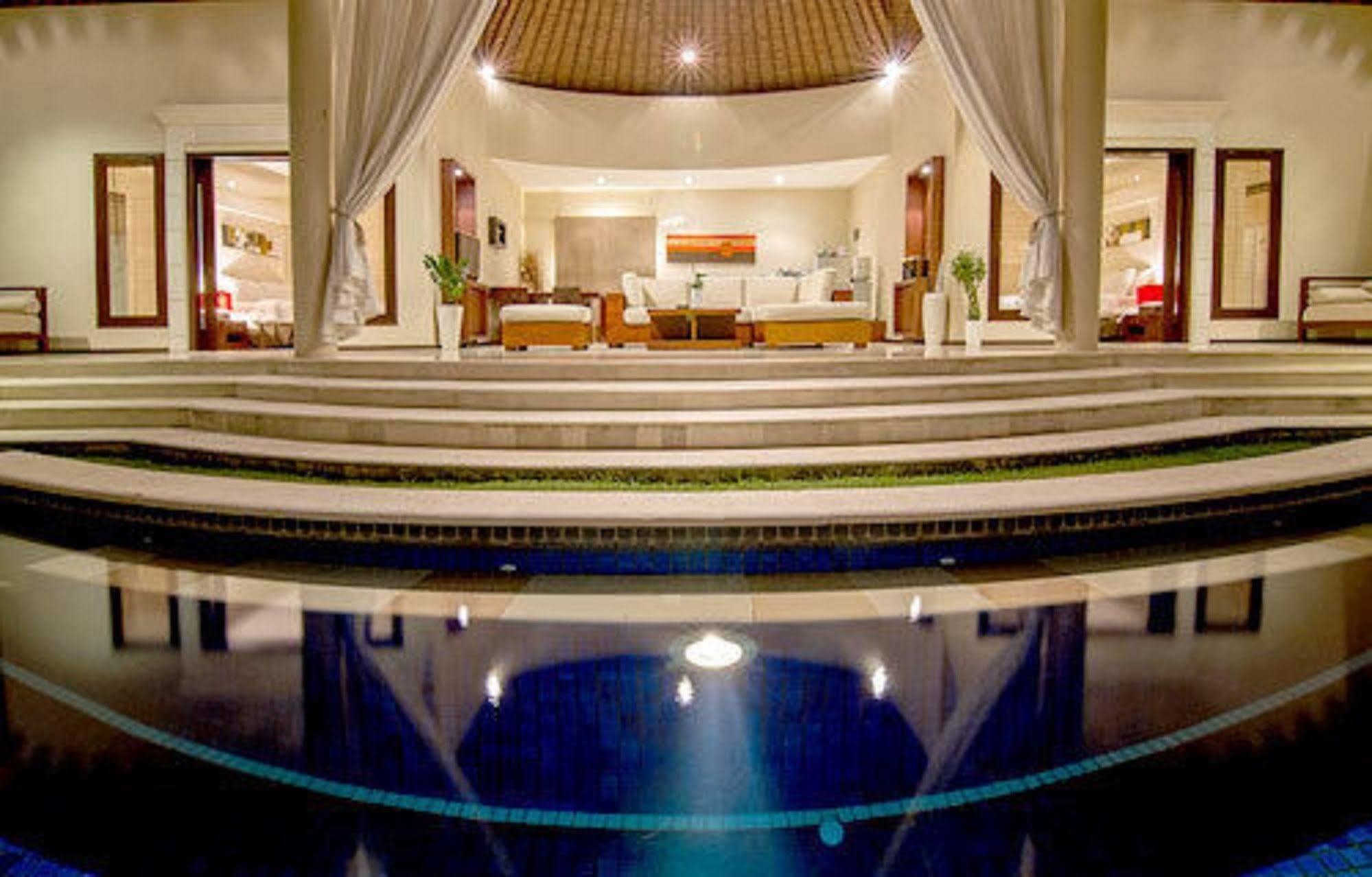 Arsa Villa Bali Seminyak Esterno foto