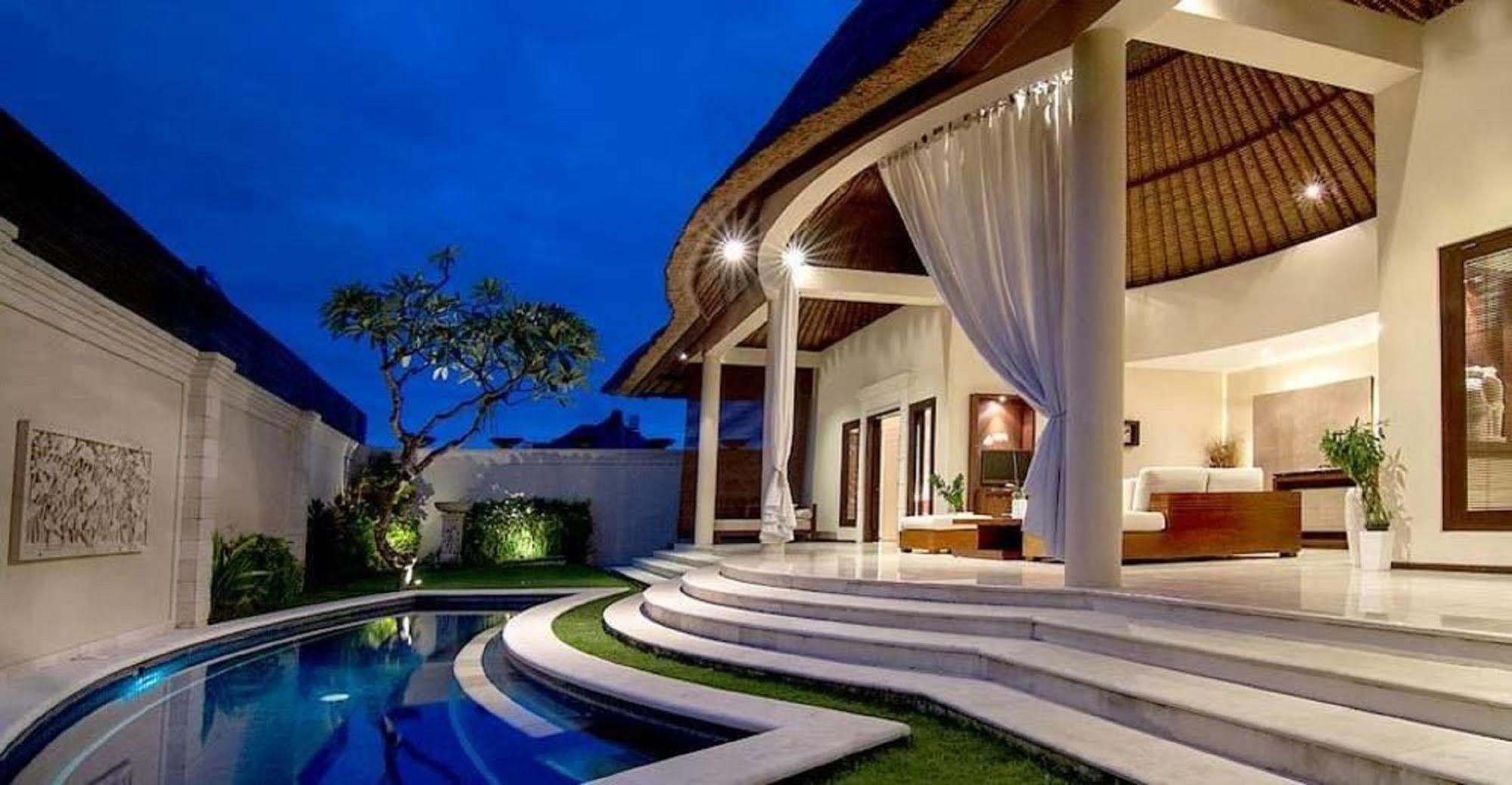 Arsa Villa Bali Seminyak Esterno foto