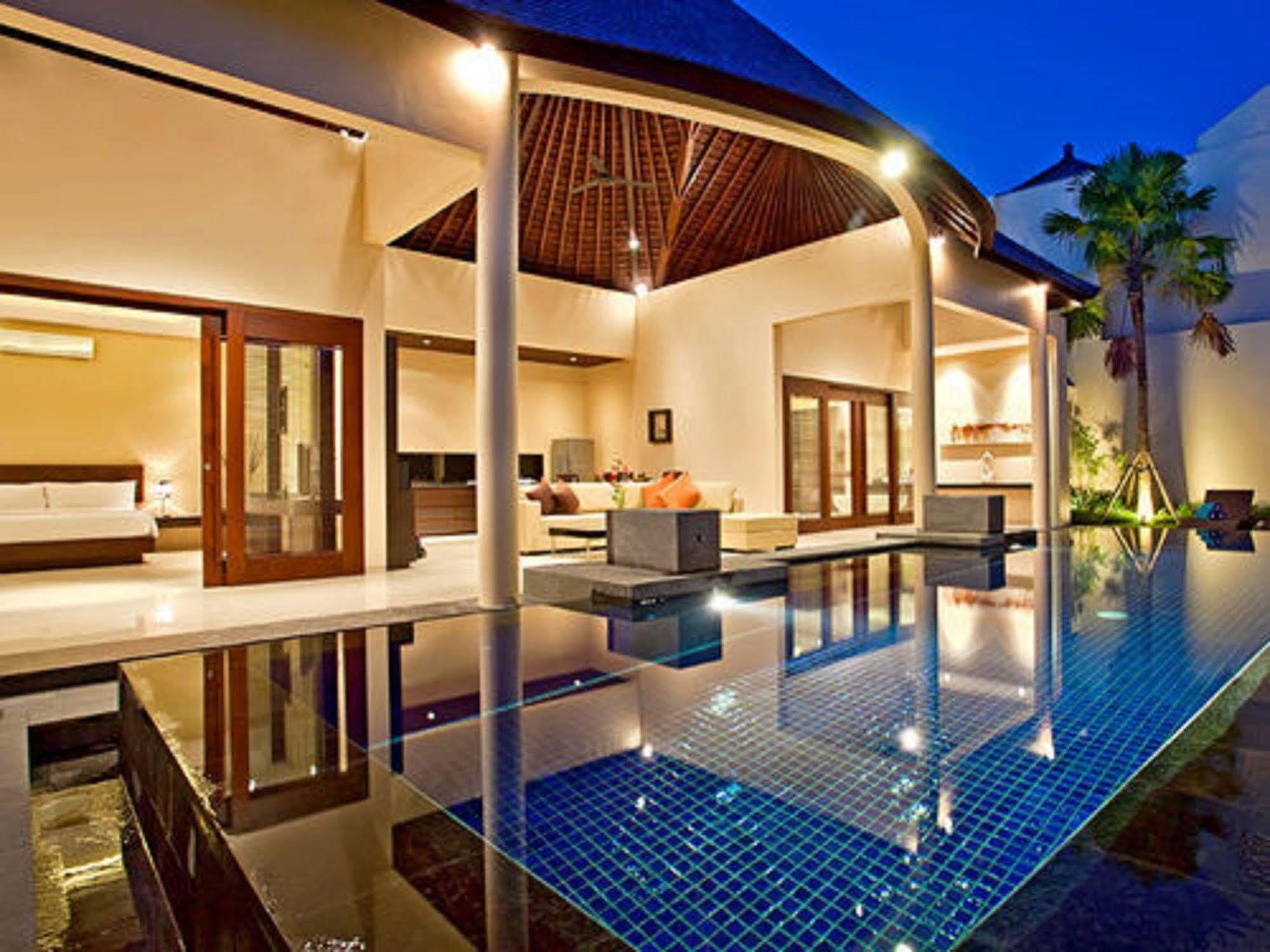 Arsa Villa Bali Seminyak Esterno foto