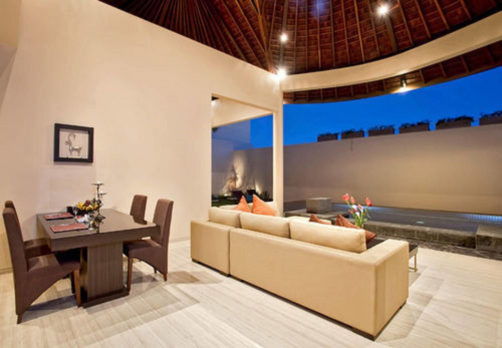 Arsa Villa Bali Seminyak Esterno foto