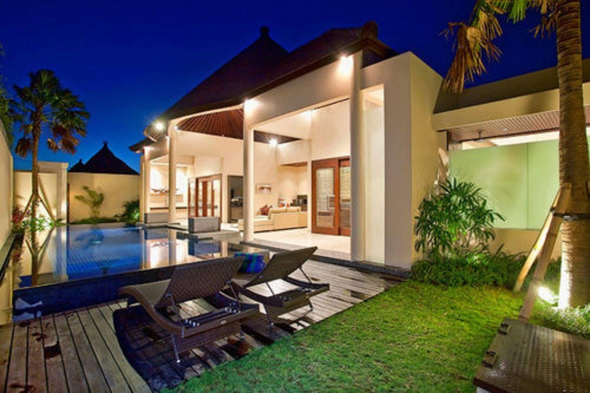 Arsa Villa Bali Seminyak Esterno foto